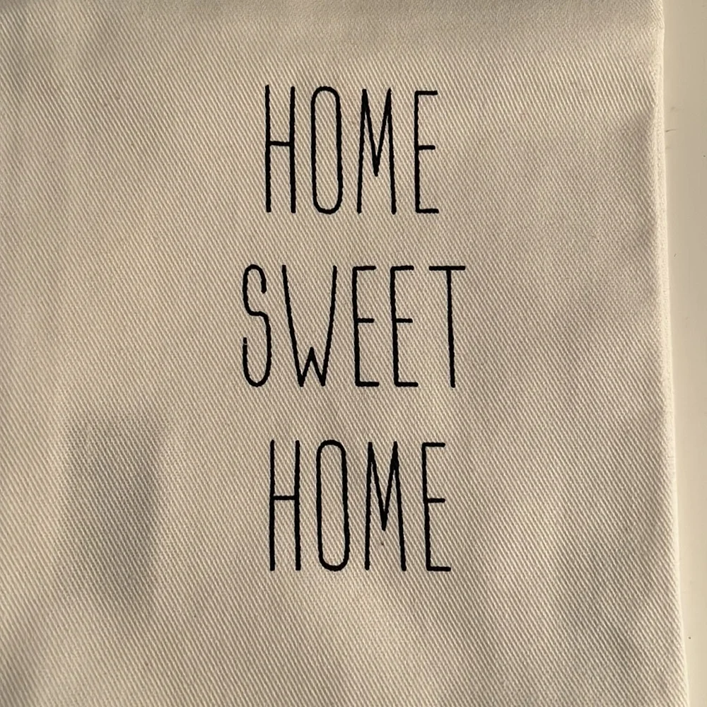 NWT ‘Home Sweet Home’ / ‘Bless This House’ Kitchen Towel Set of 2